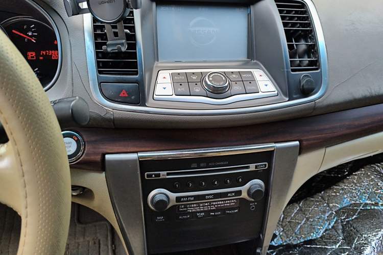 Used Nissan Teana 2010 2.5L XL Anniversary Edition Audio And AC Panel