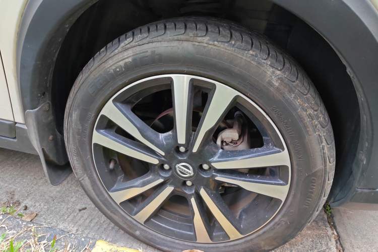 Used Nissan Kicks 2018 1.5L CVT Smart Connect Luxury Edition
