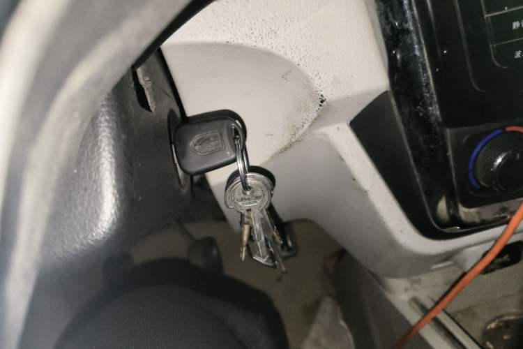 Used Jinbei New Hiace X30L 2016 1.5L Wealth Edition DLCG14 Vehicle Key