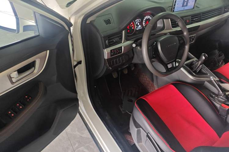 Used FORTHING T5 2023 Grand Edition 1.6L Manual Dream Version Five Seats
