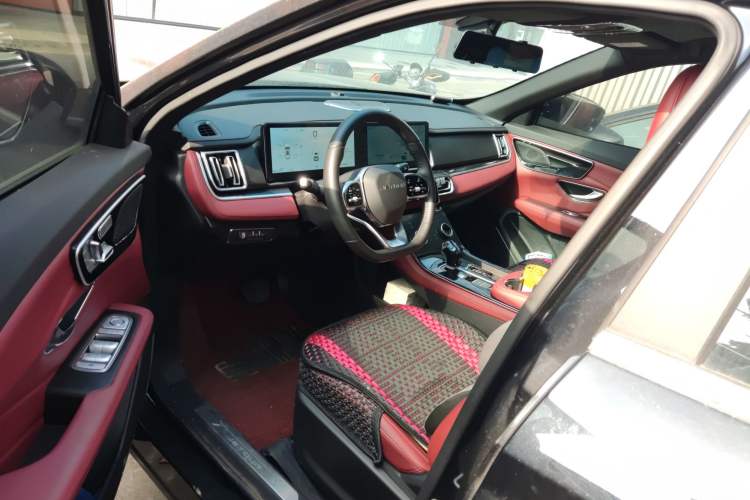 Used JETOUR X70 PLUS 2025 1.5T Luxury Edition 7-Seater