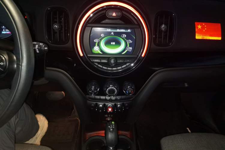 Used MINI Countryman 2017 1.5T COOPER ALL4 Audio And AC Panel