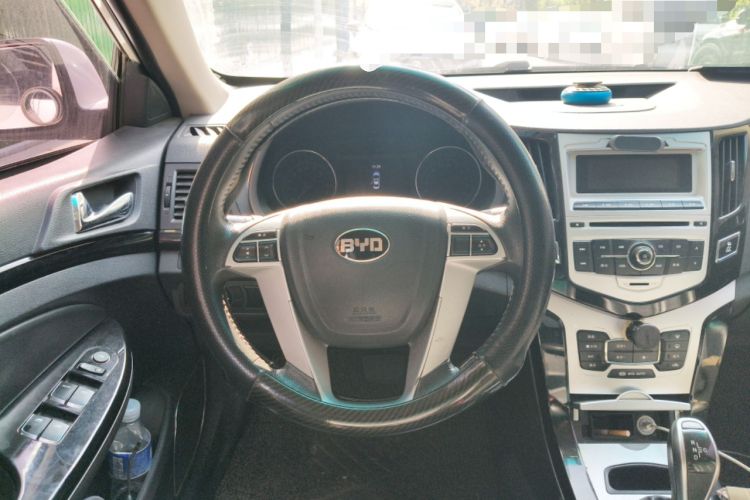 Used BYD e5 2016 300 Luxury Edition Steering Wheel