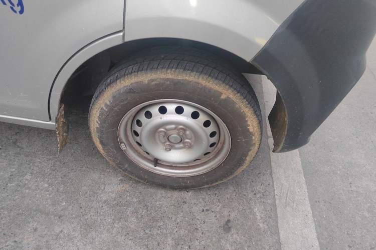 Used CHANGAN KUAYUE Xing V3 2022 1.5L Gasoline Comfort Edition 5-Seater Minivan JL473QH
