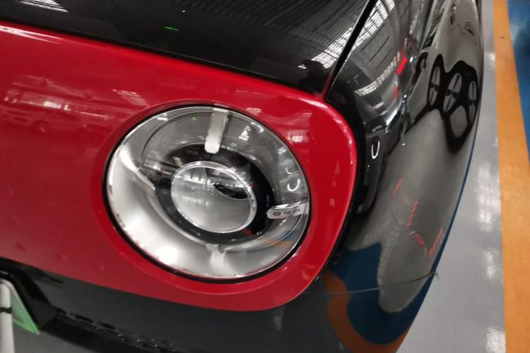 Used ORA Black Cat 2021 301 km Basic Version
