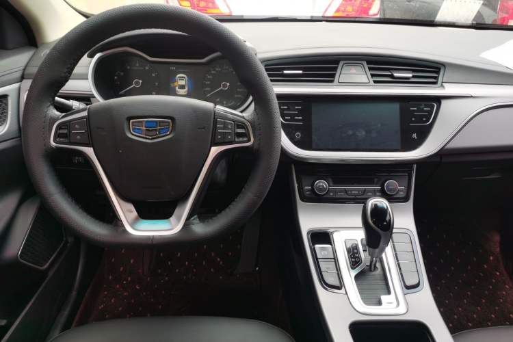 Used Geely Auto Emgrand GL 2018 1.8L DCT Elite Smart Connectivity Version Center Console