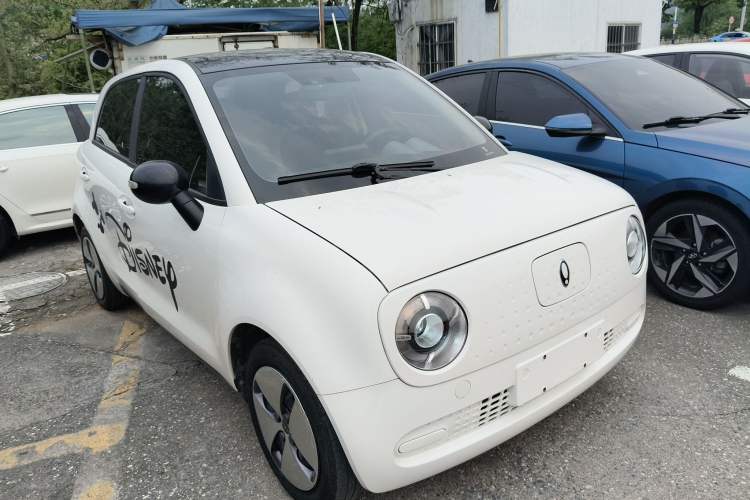 Used ORA Black Cat 2021 301km Cute Pet Edition Front Right 45 Deg