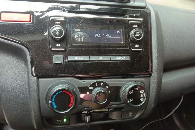 Used Honda Fit 2016 1.5L LXS CVT Comfort Sunroof Version
