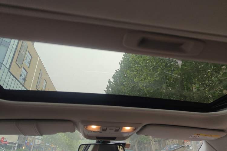 Used Subaru Legacy 2016 2.5i All-Wheel-Drive Glory Edition Headliner