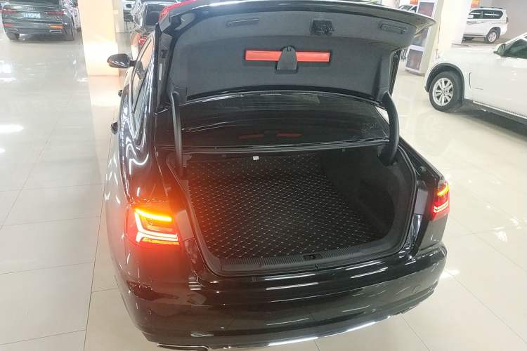 Used Audi A6L 2017 30 FSI Comfort Model
