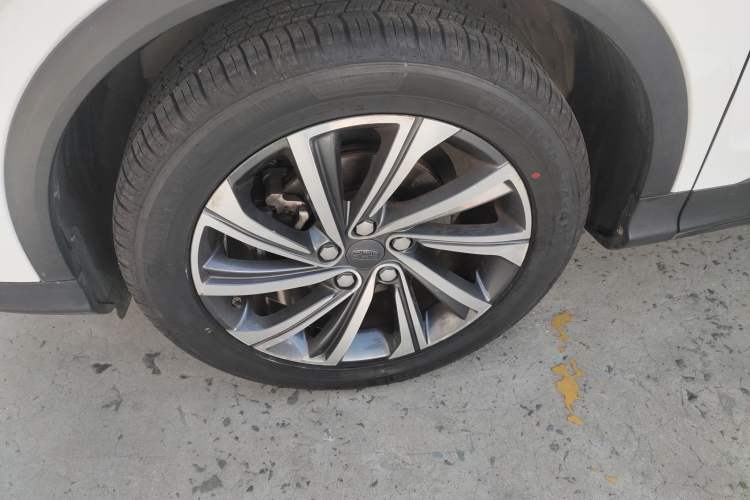 Used Geely Auto Coolray 2019 260T DCT Explorer China V Standard
