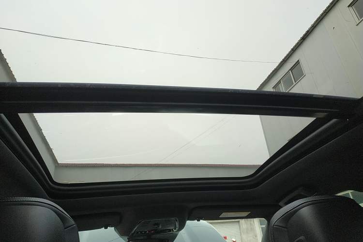 Used Cadillac XT5 2025 2.0T Luxury Version Headliner