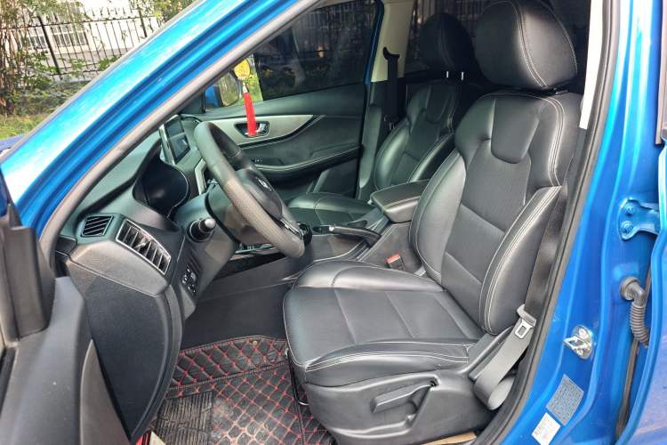 Used Dongfeng Fengon S560 2018 1.8L Manual Urban Model 7 Seats