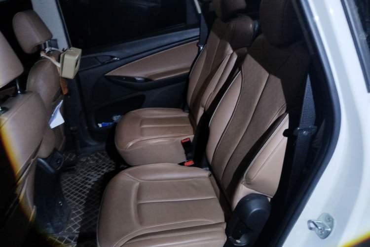 Used Buick GL6 2021 323T Mild Hybrid Connect Prestige Model