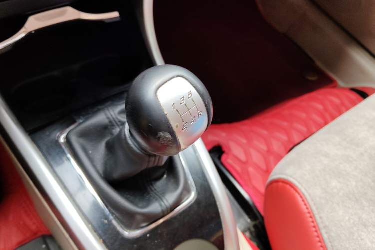 Used Honda Crider 2013 1.8L manual Comfort version Gear Lever