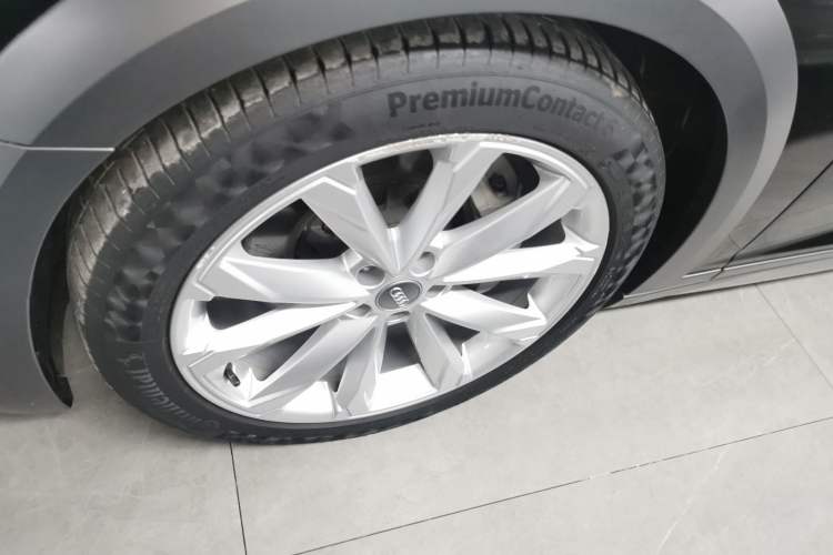 Used Audi A6 2020 allroad quattro Explorer 55 TFSI Prestige Off-Road Model
