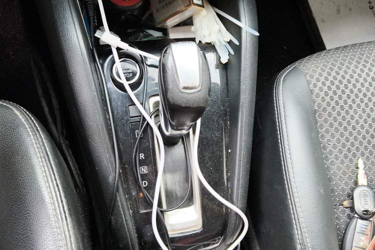 Used Nissan Kicks 2018 1.5L CVT Smart Connect Luxury Edition
