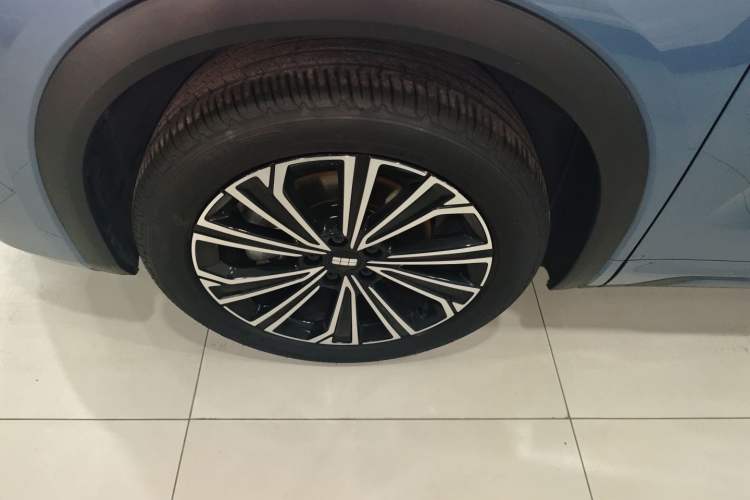 Used Geely Galaxy Xingjian 7 EM-i 2025 120km Flagship Edition