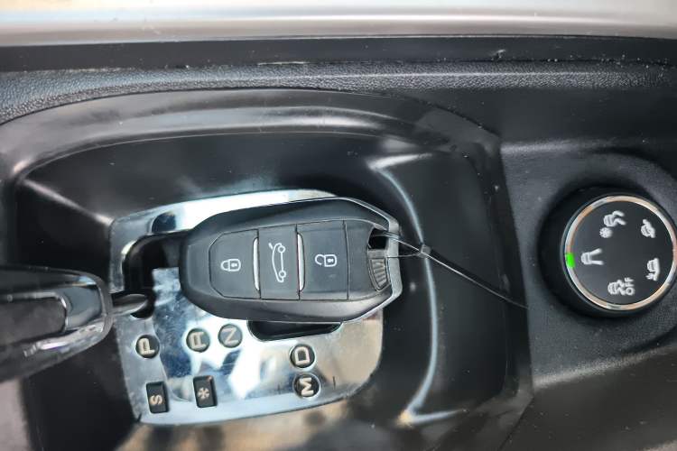 Used Citroen C3-XR 2015 1.6THP Automatic Smart Model
