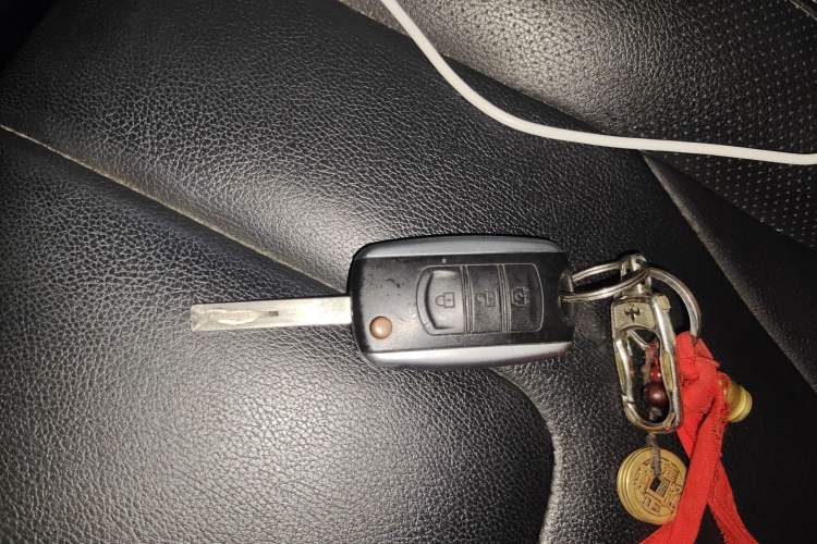 Used Dongfeng Fengon 580 2018 Revised Version 1.8L Manual Comfort Edition Vehicle Key