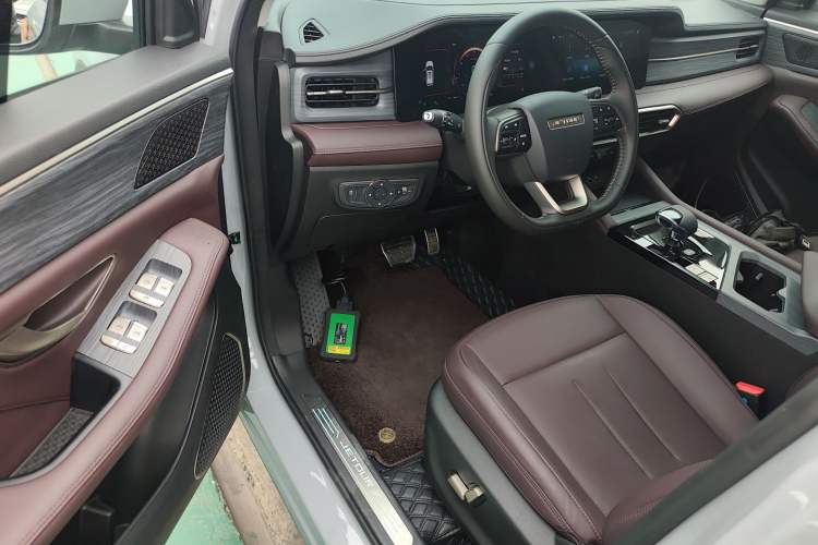 Used JETOUR X90 PLUS 2024 1.6TD DCT Villa 7-Seater
