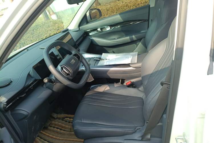 Used Geely Galaxy E5 2024 Model 530km Business Edition Left Front Seat