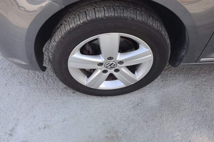 Used Volkswagen Touran 2015 1.4T DSG Comfort Edition 5 Seats