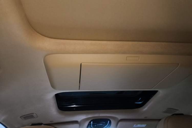 Used VOYAH Dream 2025 PHEV Four-Wheel-Drive Flagship Version – Qiankun Edition Headliner