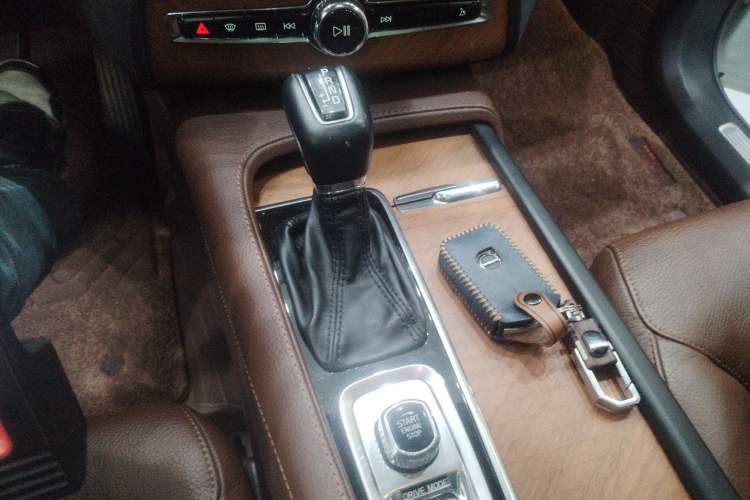 Used Volvo XC90 2020 T6 Zhiyi Luxury 7-Seater
