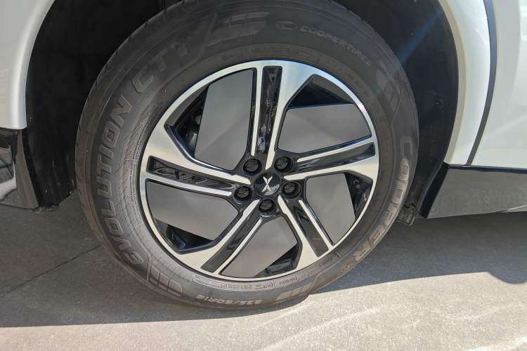 Used XPeng G6 2024 580 Long-Range Plus Right Rear Wheel Hub