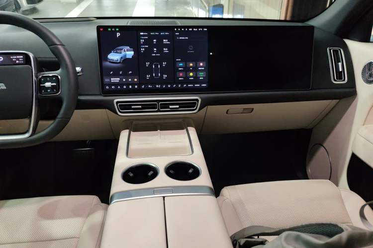 Used Li Auto L7 2025 Max Smart Refresh Edition Audio And AC Panel