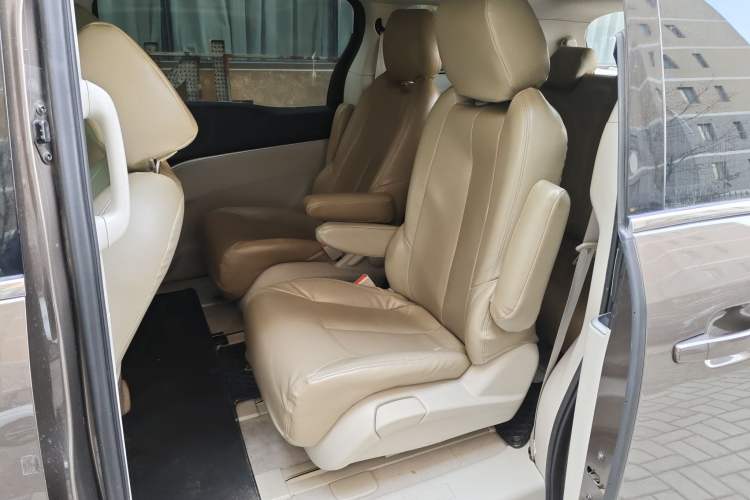 Used Buick GL8 2022 Land Cruiser Executive Class 652T Comfort Model Left Rear Seat