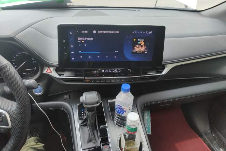 Used Toyota SIENNA 2023 2.5L Hybrid Deluxe Edition Audio And AC Panel