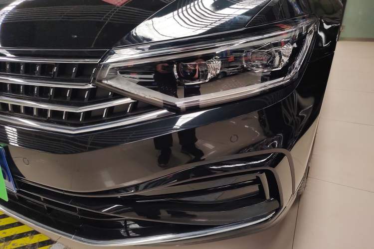 Used Volkswagen Magotan 2026 30 Million Vehicles Selected Model 380TSI DSG Luxury Edition Left Front Headlight