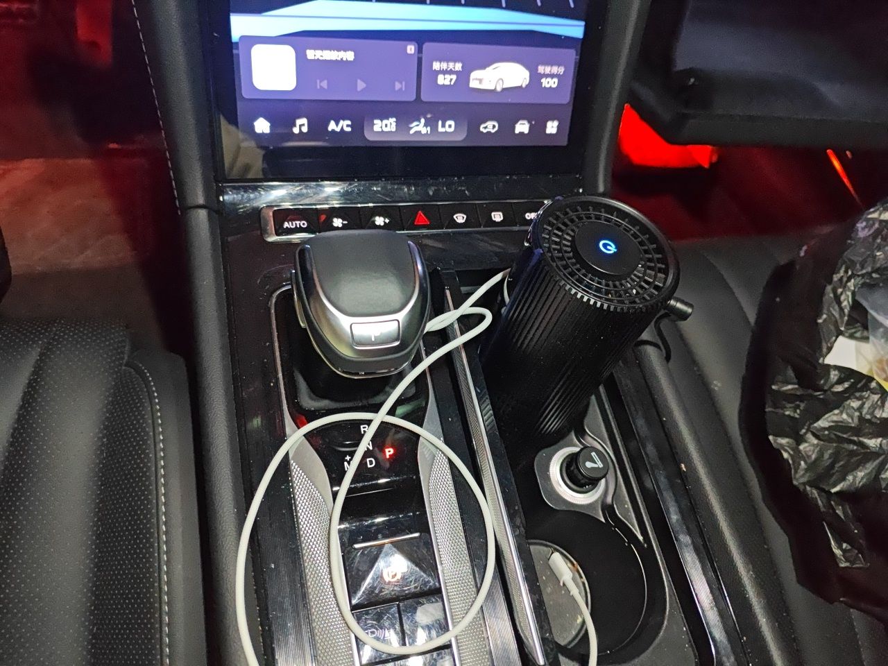 Hongqi H5 2023 1.5T DCT Smart Connect Flagship Edition - Chinese Trim Yue — снимка 14