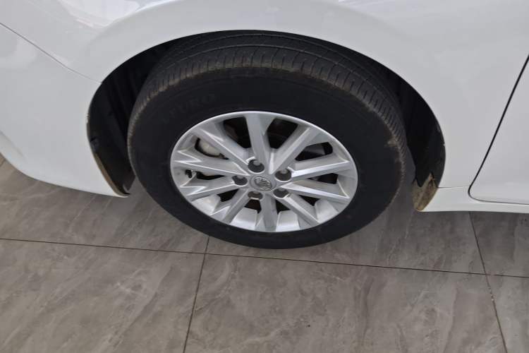 Used Toyota Camry 2015 Dual-Engine 2.5 HG Luxury Navigation Edition