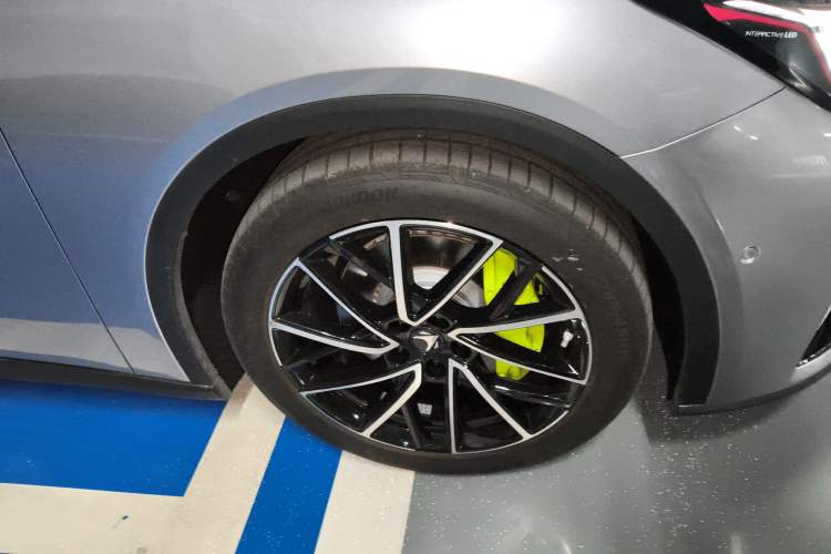 Used ARCFOX Alpha S5 2024 650ULTRA 390kW
