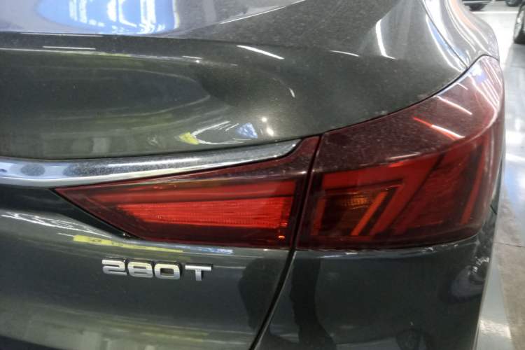 Used Changan Eado 2021 PLUS Blue Whale NE 1.4T GDI DCT Prestige Model
