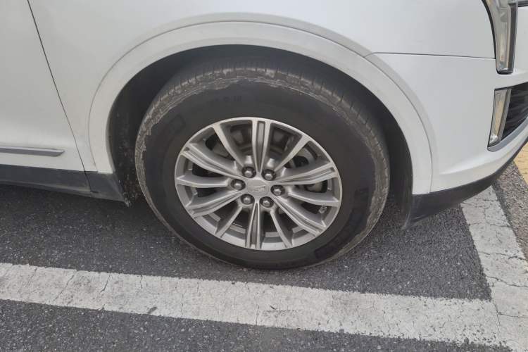 Used Cadillac XT5 2016 25T Luxury Model
