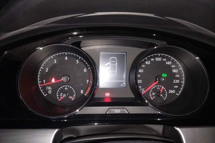 Used Volkswagen Lamando 2015 280TSI DSG Comfort Edition Instrument Cluster