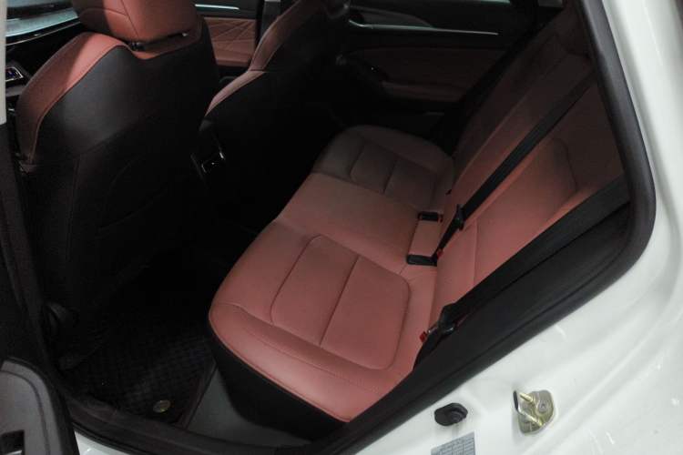 Used CHANGAN Eado 2025 PLUS 1.4T Dual-Clutch High-Energy Version
