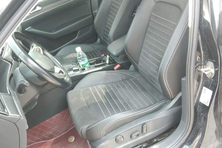 Used Volkswagen Magotan 2020 330TSI DSG Luxury Edition Left Front Seat