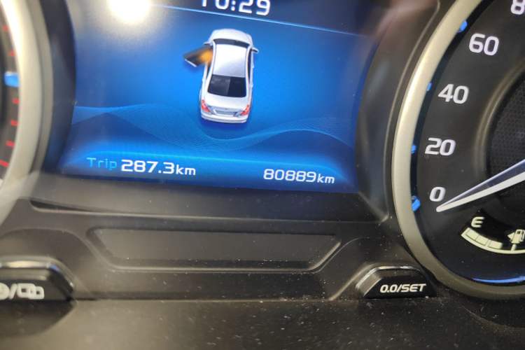 Used Geely Auto Emgrand 2017 Sedan Million Edition 1.5L Manual Upward Connect Version