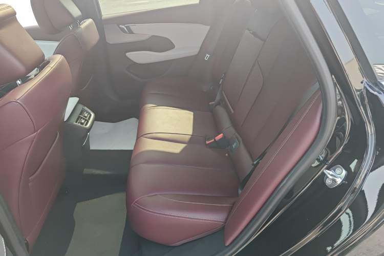 Used Buick LaCrosse 2024 28T Luxury Edition Interior 4