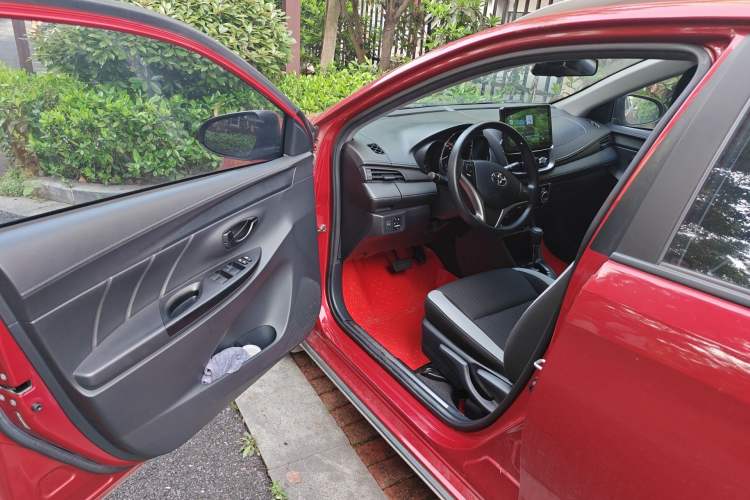 Used Toyota YARiS L Zhi Xuan 2022 X-Trail 1.5L CVT Leading PLUS Edition
