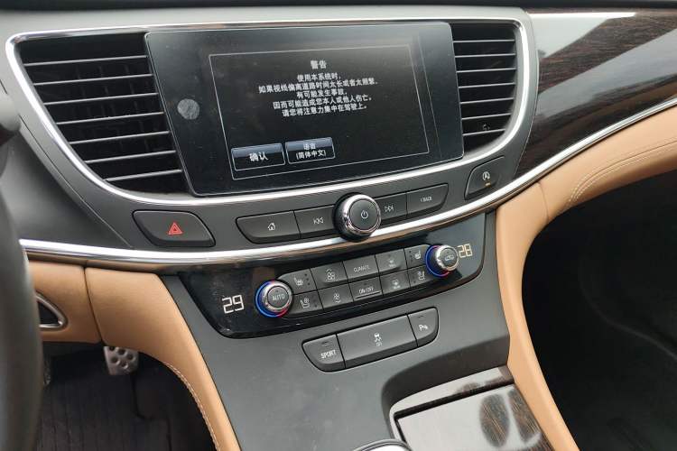 Used Buick LaCrosse 2016 28T Elite Model
