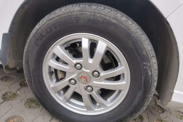 Used Wuling Hongguang 2019 1.5L S Standard Version China VI LAR