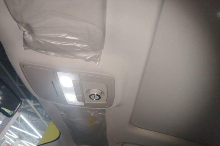 Used Roewe RX8 2019 30T Two-Wheel Drive Supreme Flagship Edition