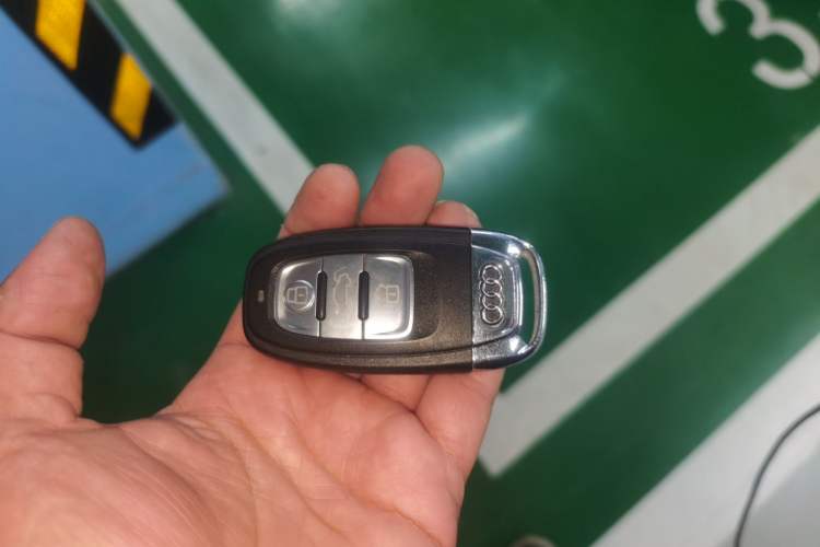 Used Audi Q5 2016 40 TFSI Comfort Model