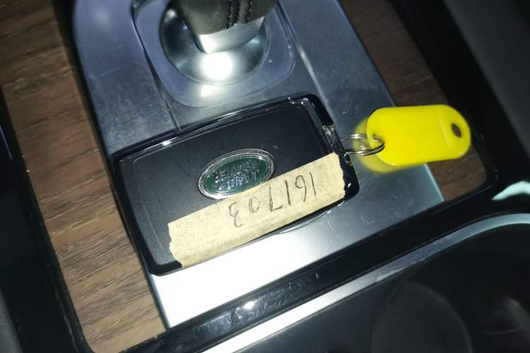 Used Land Rover Discovery Sport 2022 Revised Version 249 PS R-Dynamic S Performance Edition 5 Seats
